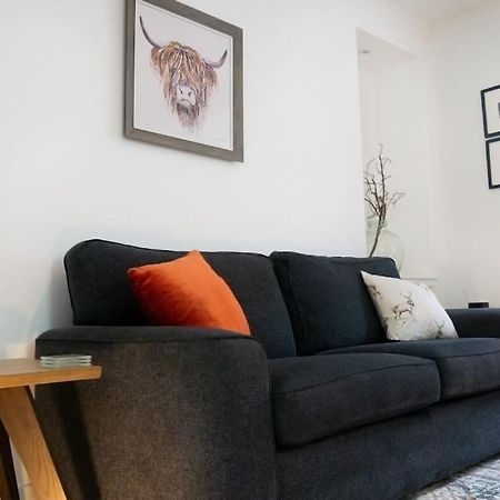 Central 2 Bedroom Luxury Home Close To River Ness インヴァネス エクステリア 写真